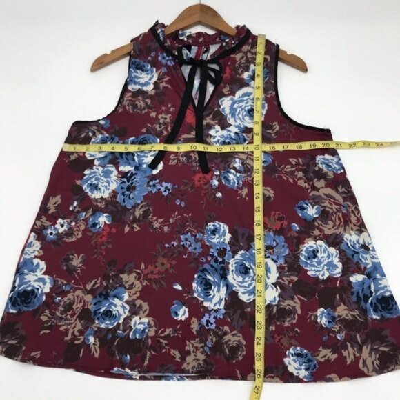 NWOT LOVE SCARLETT Sleeveless Floral Bow Front Top Blouse - Picture 4 of 6